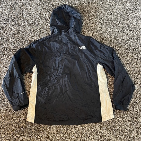 Northface jacket woman’s size large, black and white - Picture 5 of 8